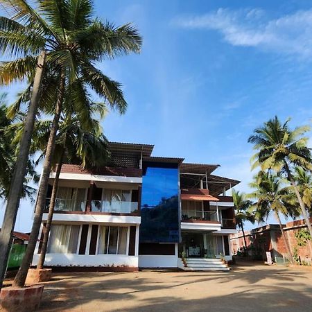 Coastal Bay Beach Resort Harnai Exterior foto