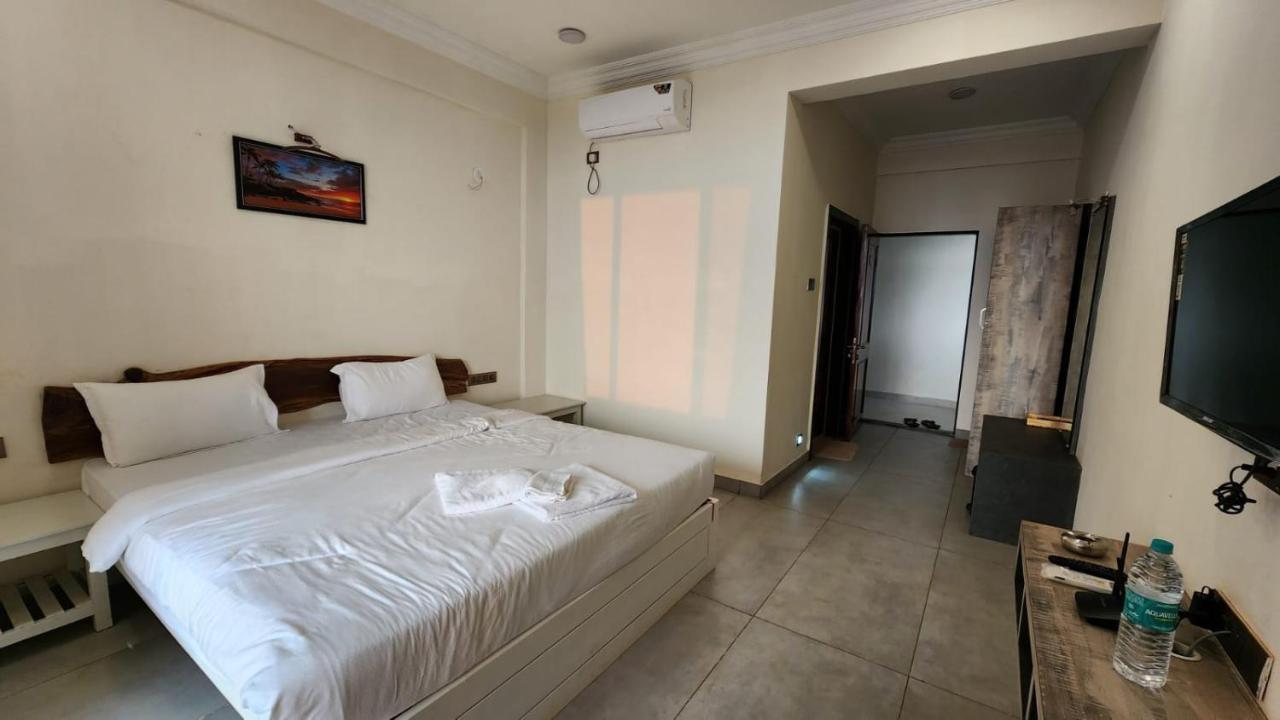 Coastal Bay Beach Resort Harnai Exterior foto