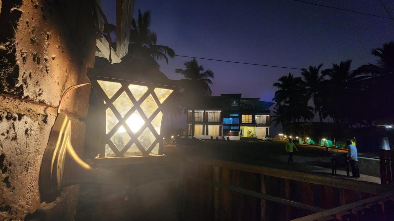 Coastal Bay Beach Resort Harnai Exterior foto