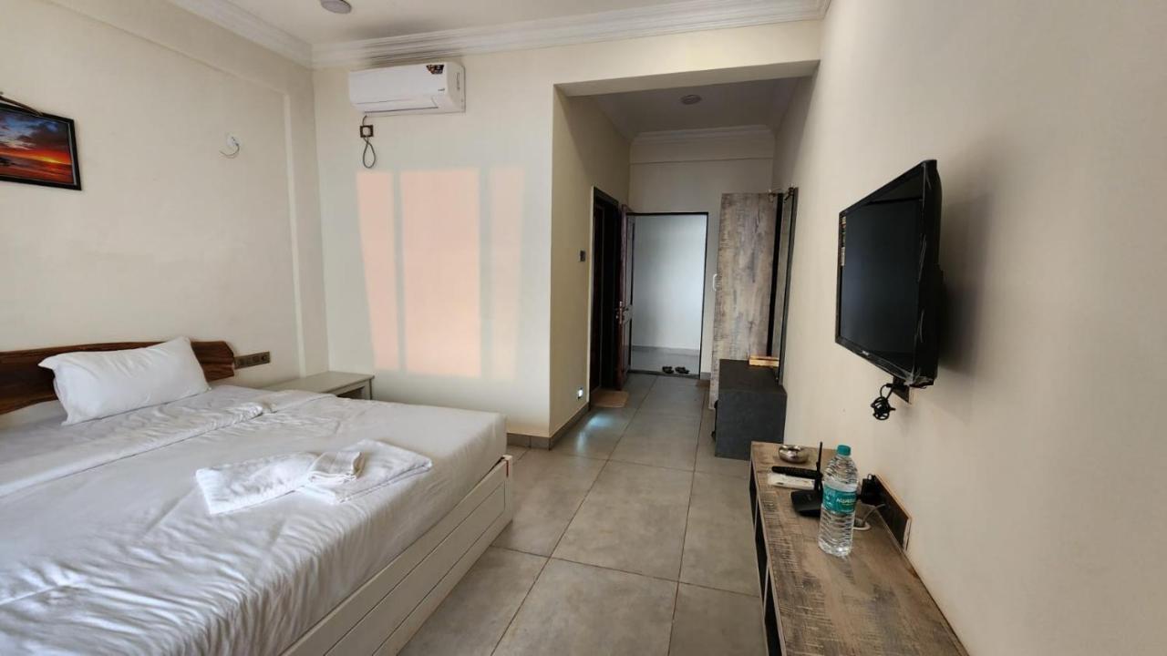 Coastal Bay Beach Resort Harnai Exterior foto